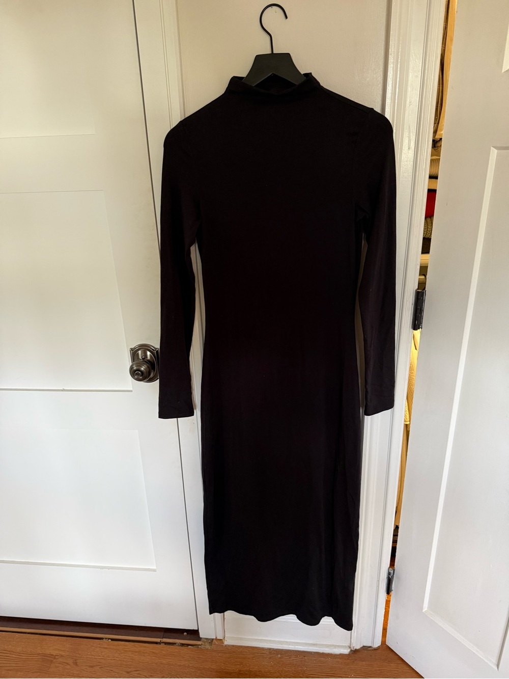 H&M Black Long-Sleeve Midi Dress
